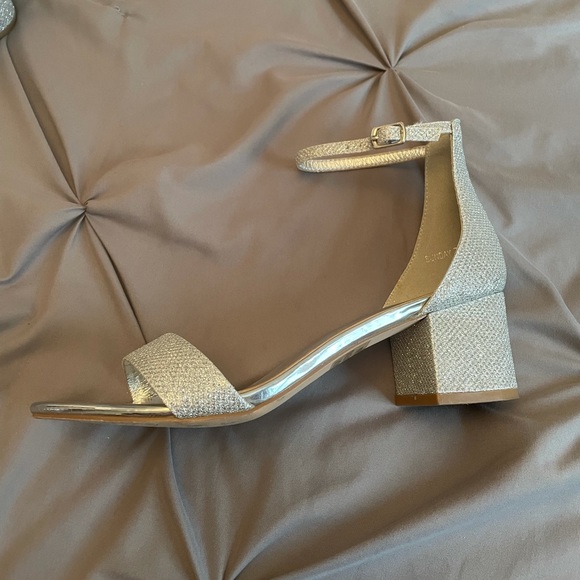 Herstyle Shoe land Silver sparkle shimmer short block ankle strap heels - Picture 2 of 11